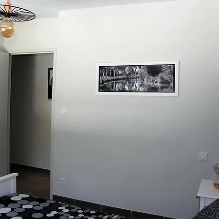 Le Voltaire Apartment