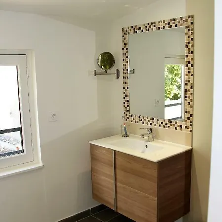 Le Voltaire Apartment *